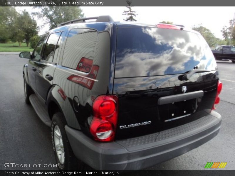 Black / Medium Slate Gray 2005 Dodge Durango ST 4x4