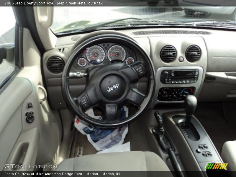 Jeep Green Metallic / Khaki 2006 Jeep Liberty Sport 4x4