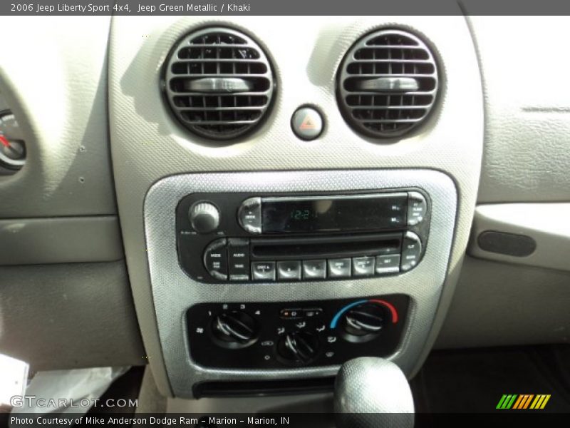 Jeep Green Metallic / Khaki 2006 Jeep Liberty Sport 4x4