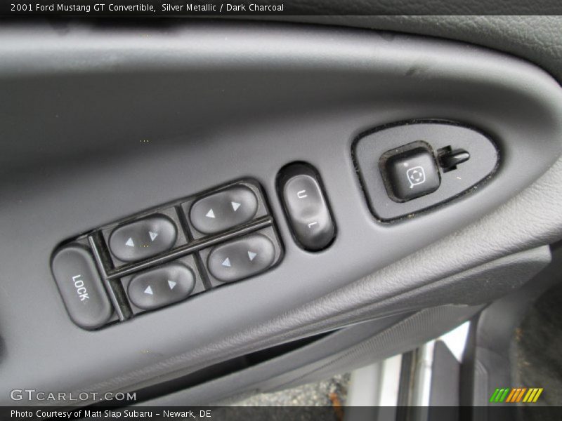 Silver Metallic / Dark Charcoal 2001 Ford Mustang GT Convertible