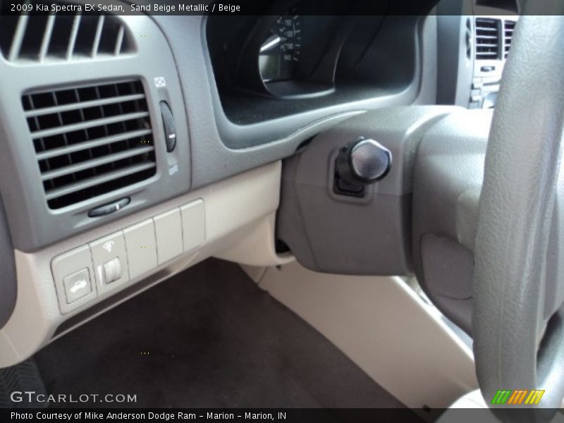 Sand Beige Metallic / Beige 2009 Kia Spectra EX Sedan