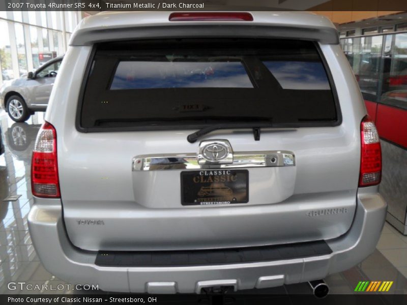Titanium Metallic / Dark Charcoal 2007 Toyota 4Runner SR5 4x4