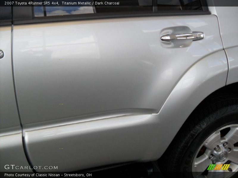 Titanium Metallic / Dark Charcoal 2007 Toyota 4Runner SR5 4x4
