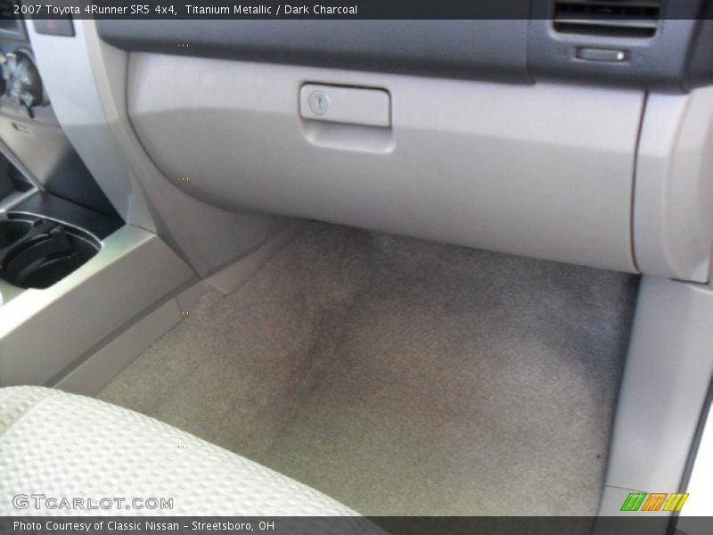 Titanium Metallic / Dark Charcoal 2007 Toyota 4Runner SR5 4x4