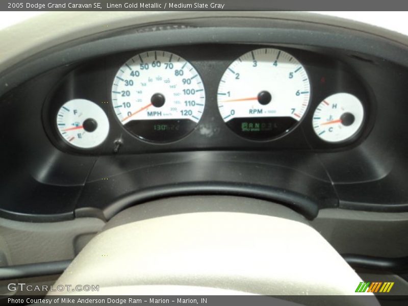 Linen Gold Metallic / Medium Slate Gray 2005 Dodge Grand Caravan SE
