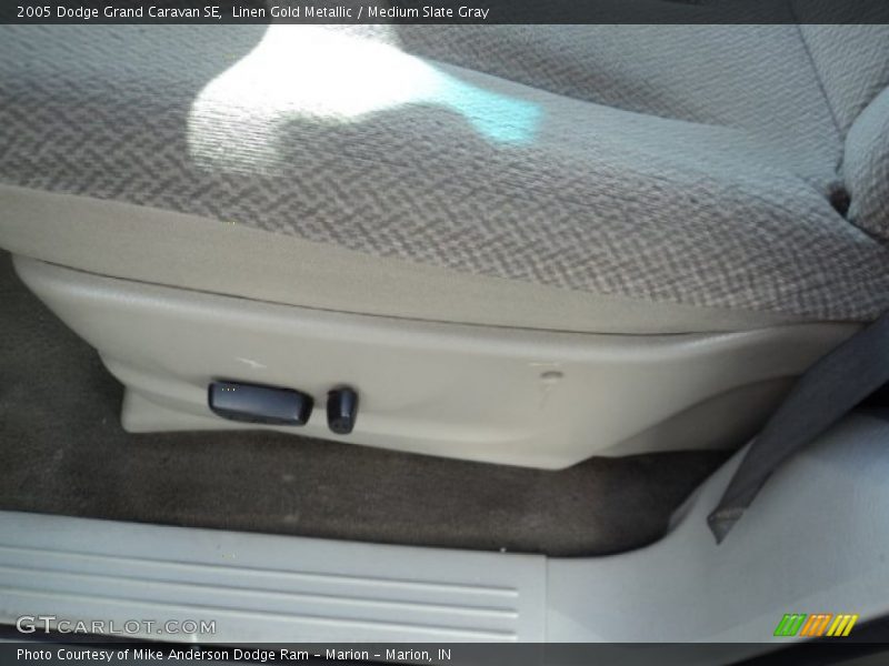 Linen Gold Metallic / Medium Slate Gray 2005 Dodge Grand Caravan SE