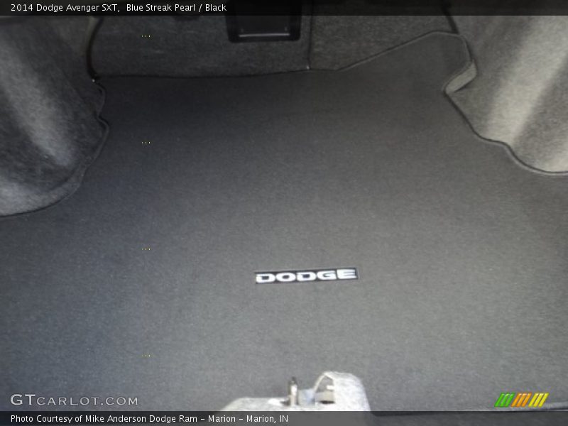 Blue Streak Pearl / Black 2014 Dodge Avenger SXT