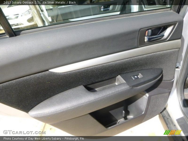 Ice Silver Metallic / Black 2013 Subaru Outback 2.5i