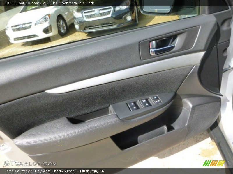 Ice Silver Metallic / Black 2013 Subaru Outback 2.5i