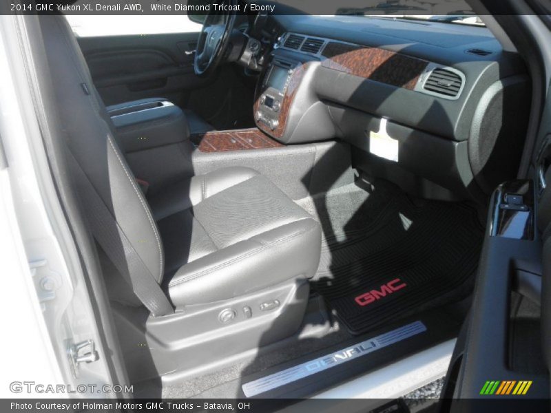 White Diamond Tricoat / Ebony 2014 GMC Yukon XL Denali AWD
