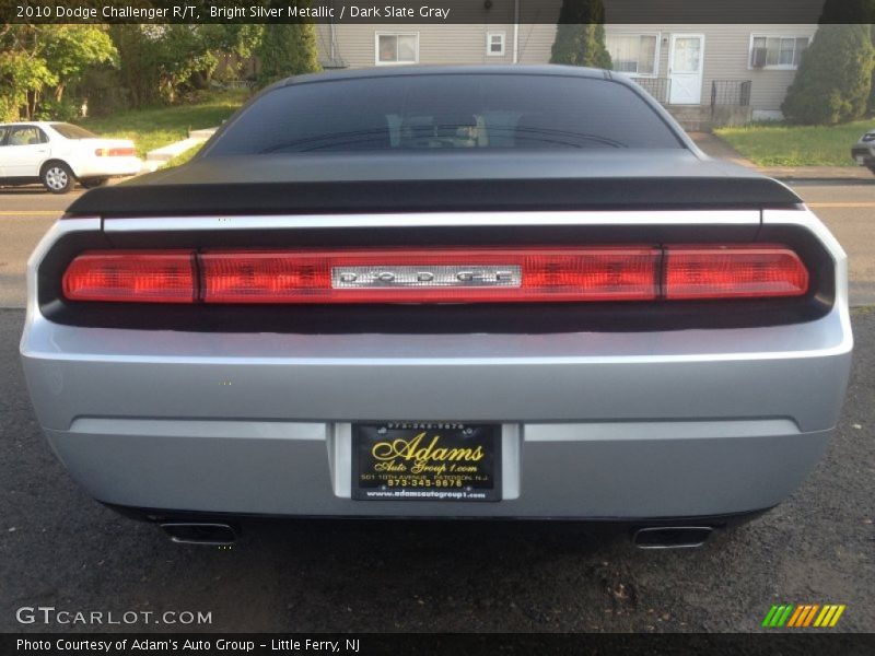 Bright Silver Metallic / Dark Slate Gray 2010 Dodge Challenger R/T