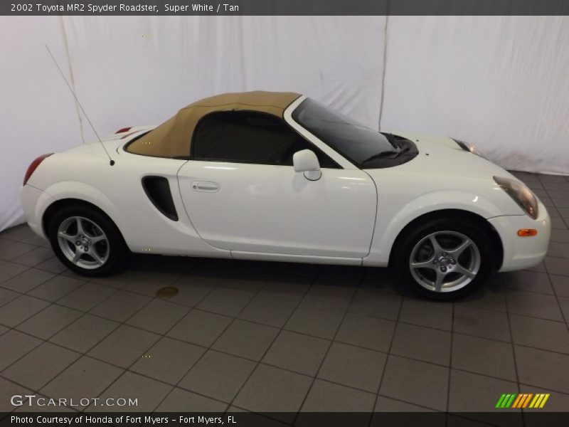 Super White / Tan 2002 Toyota MR2 Spyder Roadster