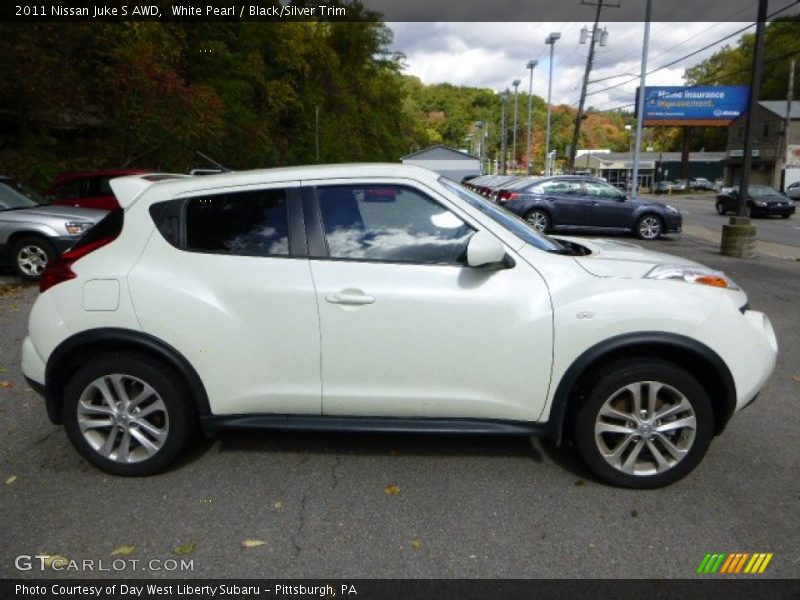 White Pearl / Black/Silver Trim 2011 Nissan Juke S AWD
