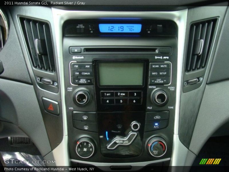 Radiant Silver / Gray 2011 Hyundai Sonata GLS