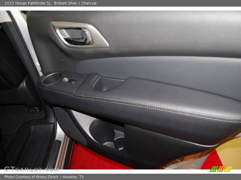 Brilliant Silver / Charcoal 2013 Nissan Pathfinder SL