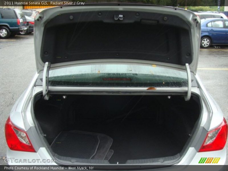 Radiant Silver / Gray 2011 Hyundai Sonata GLS