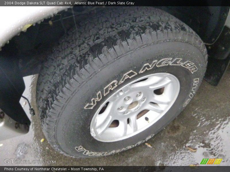 Atlantic Blue Pearl / Dark Slate Gray 2004 Dodge Dakota SLT Quad Cab 4x4