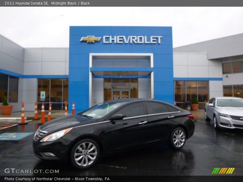 Midnight Black / Black 2011 Hyundai Sonata SE