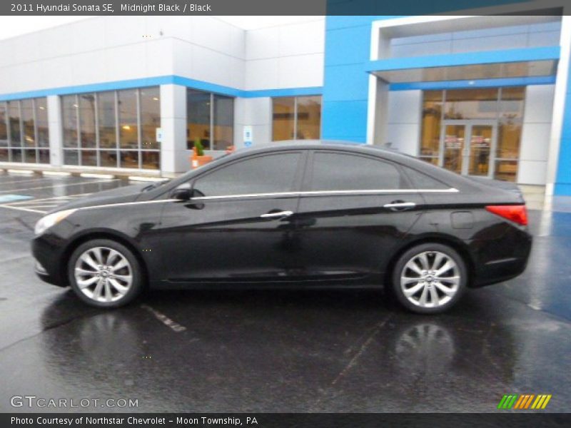 Midnight Black / Black 2011 Hyundai Sonata SE