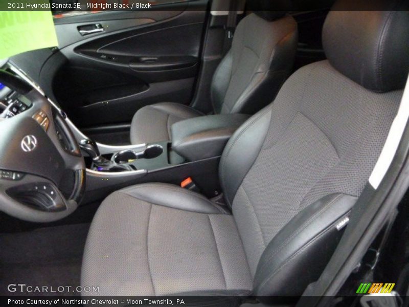 Midnight Black / Black 2011 Hyundai Sonata SE