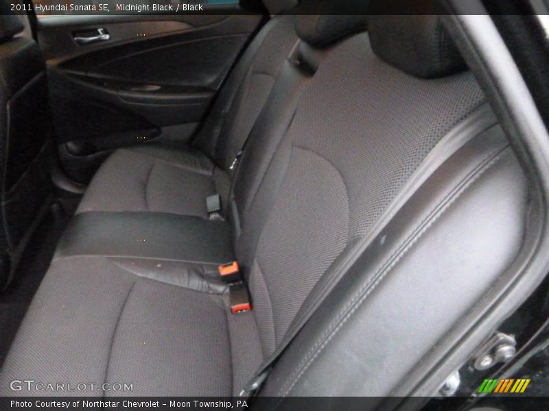 Midnight Black / Black 2011 Hyundai Sonata SE