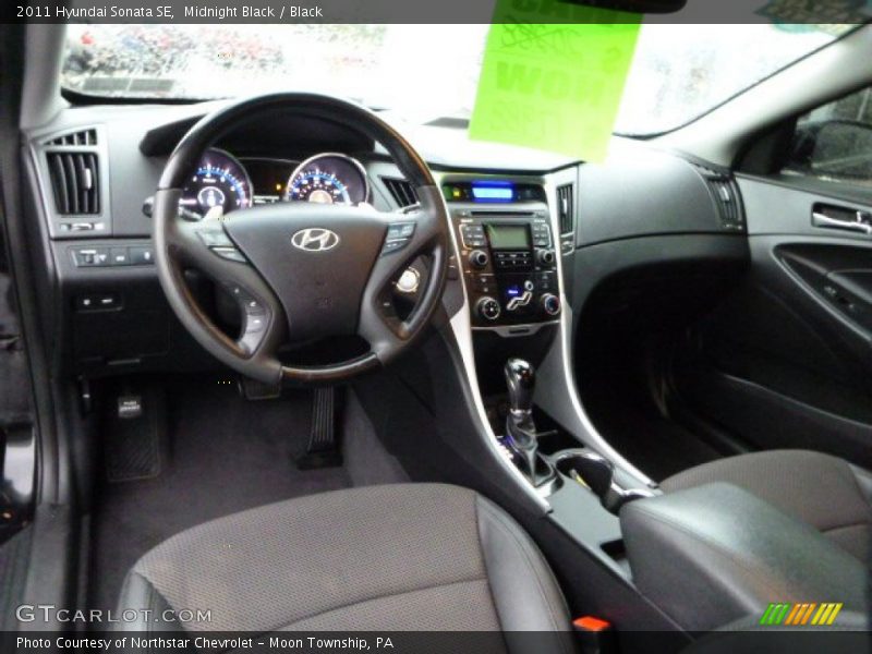 Midnight Black / Black 2011 Hyundai Sonata SE