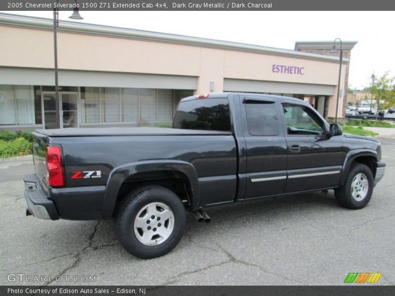 Dark Gray Metallic / Dark Charcoal 2005 Chevrolet Silverado 1500 Z71 Extended Cab 4x4