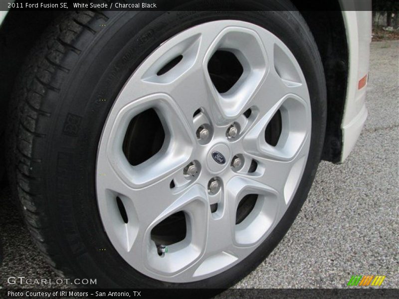 White Suede / Charcoal Black 2011 Ford Fusion SE