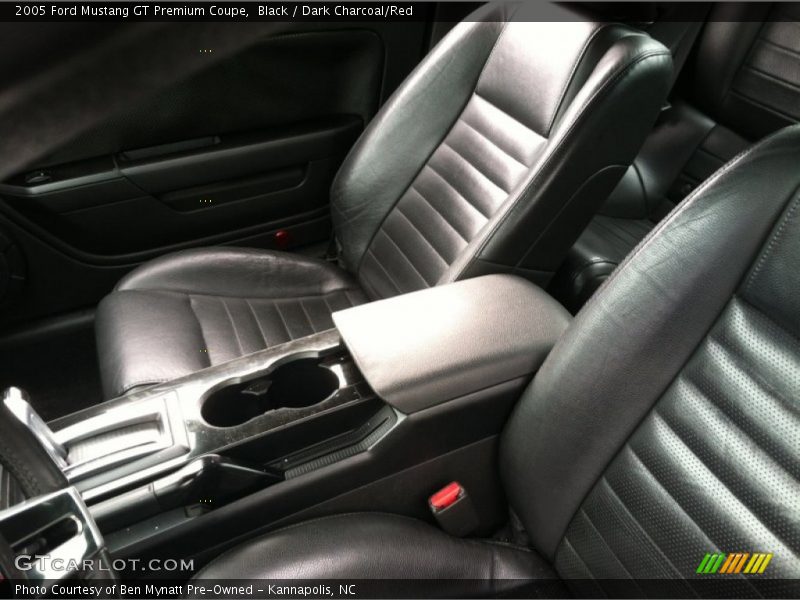 Black / Dark Charcoal/Red 2005 Ford Mustang GT Premium Coupe