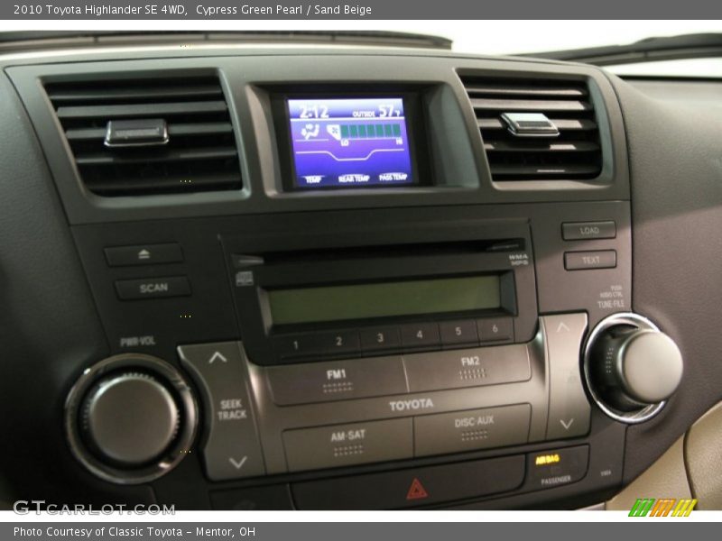 Cypress Green Pearl / Sand Beige 2010 Toyota Highlander SE 4WD