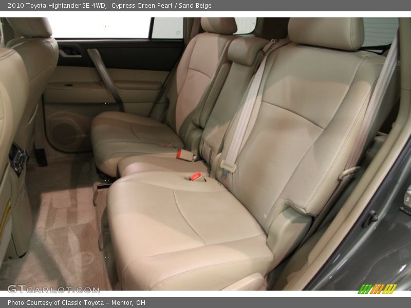 Cypress Green Pearl / Sand Beige 2010 Toyota Highlander SE 4WD