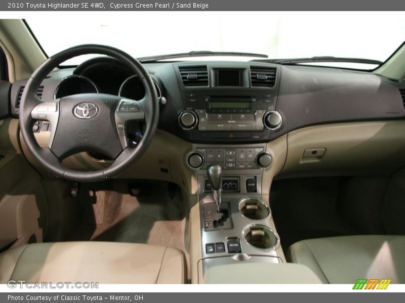 Cypress Green Pearl / Sand Beige 2010 Toyota Highlander SE 4WD