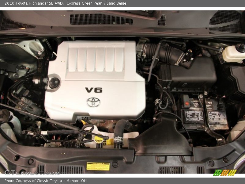 Cypress Green Pearl / Sand Beige 2010 Toyota Highlander SE 4WD