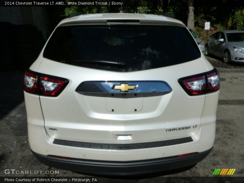 White Diamond Tricoat / Ebony 2014 Chevrolet Traverse LT AWD
