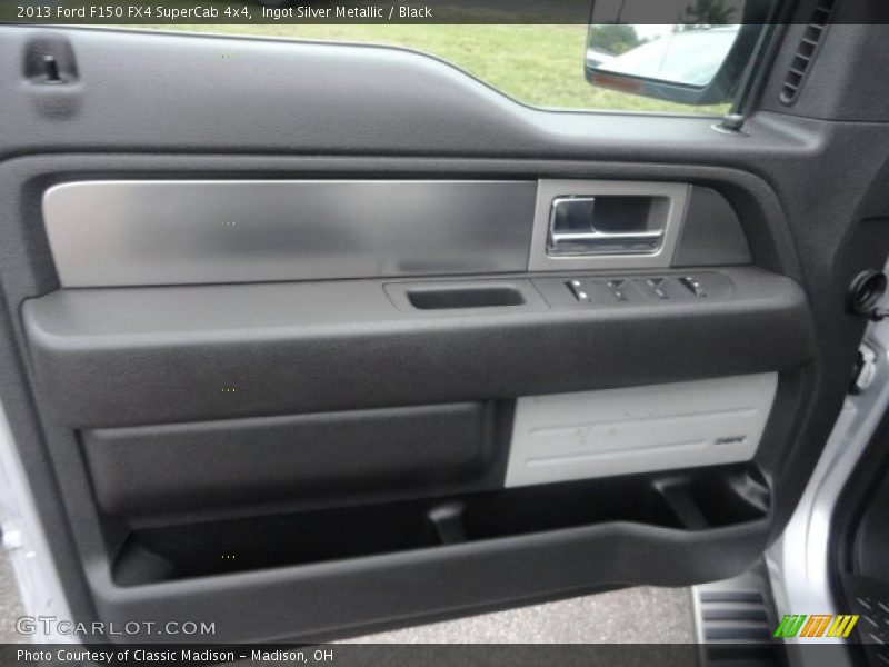 Ingot Silver Metallic / Black 2013 Ford F150 FX4 SuperCab 4x4