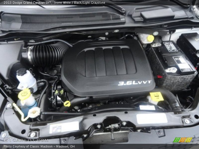 Stone White / Black/Light Graystone 2013 Dodge Grand Caravan SXT