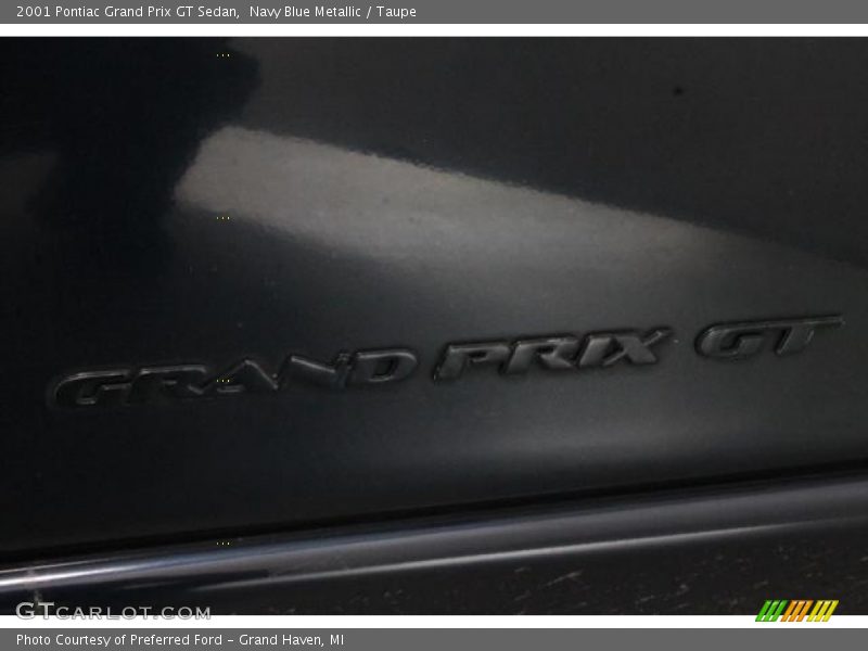 Navy Blue Metallic / Taupe 2001 Pontiac Grand Prix GT Sedan