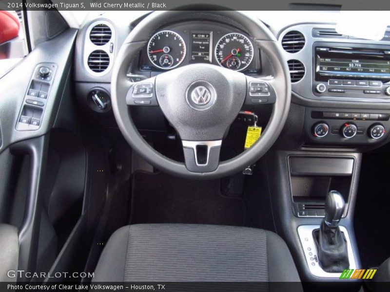 Wild Cherry Metallic / Black 2014 Volkswagen Tiguan S