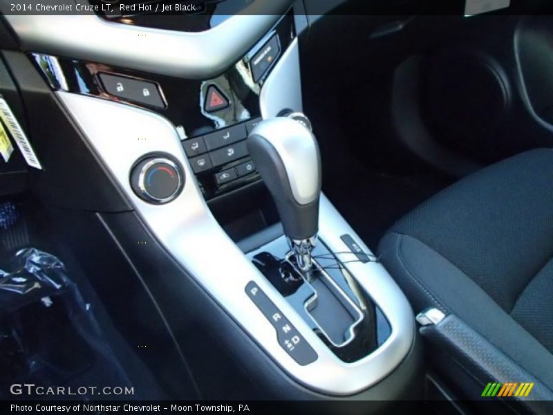 Red Hot / Jet Black 2014 Chevrolet Cruze LT