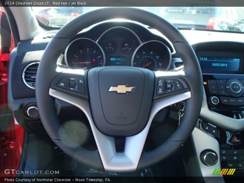 Red Hot / Jet Black 2014 Chevrolet Cruze LT