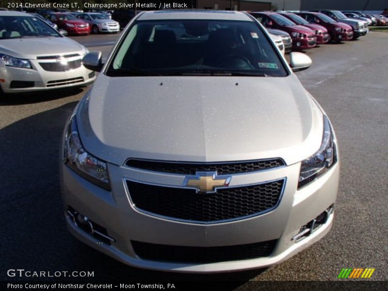 Champagne Silver Metallic / Jet Black 2014 Chevrolet Cruze LT