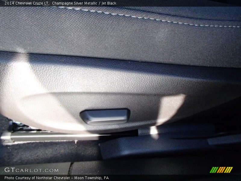 Champagne Silver Metallic / Jet Black 2014 Chevrolet Cruze LT