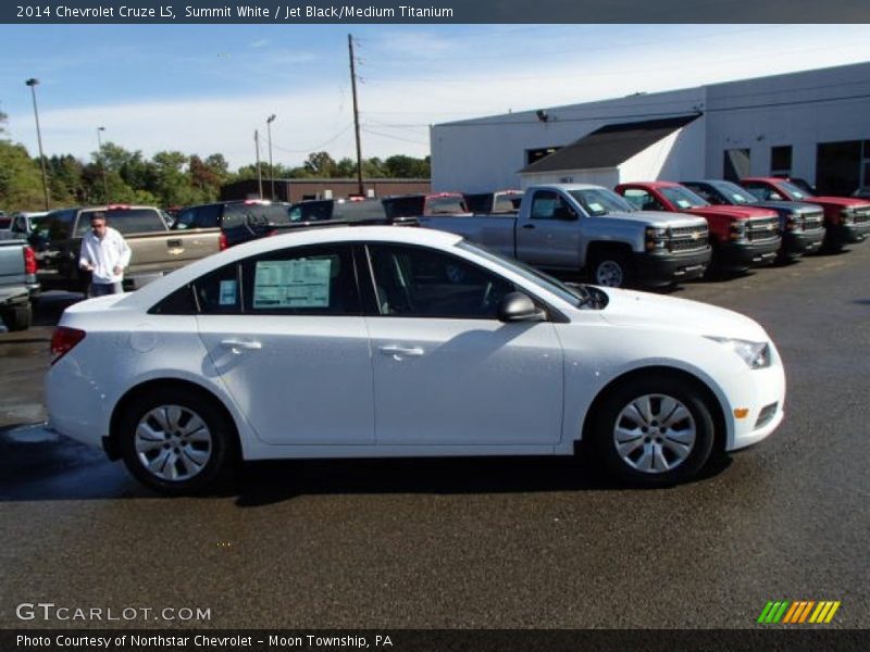 Summit White / Jet Black/Medium Titanium 2014 Chevrolet Cruze LS