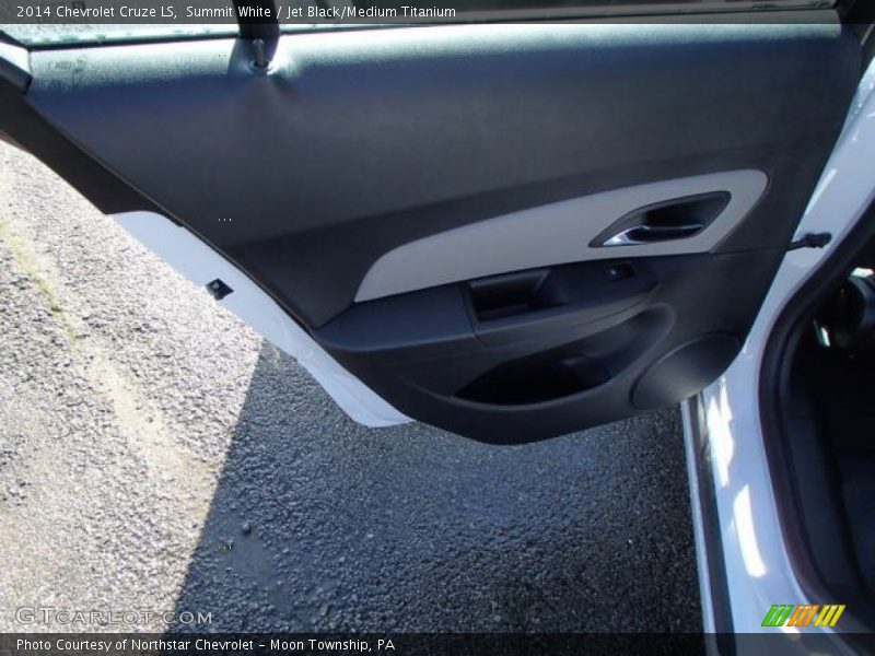 Summit White / Jet Black/Medium Titanium 2014 Chevrolet Cruze LS