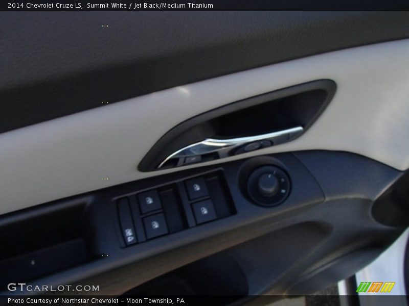 Summit White / Jet Black/Medium Titanium 2014 Chevrolet Cruze LS