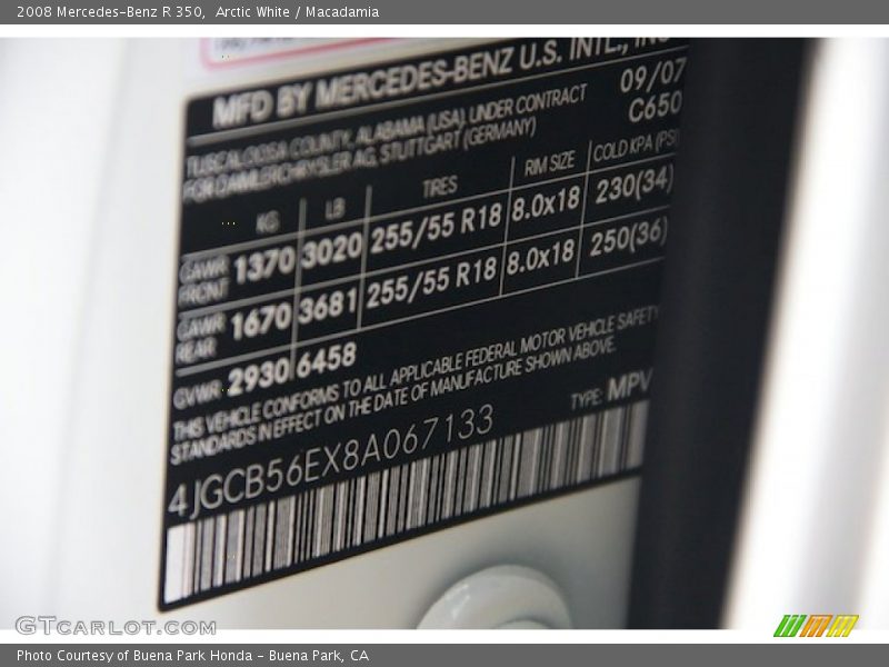 Arctic White / Macadamia 2008 Mercedes-Benz R 350