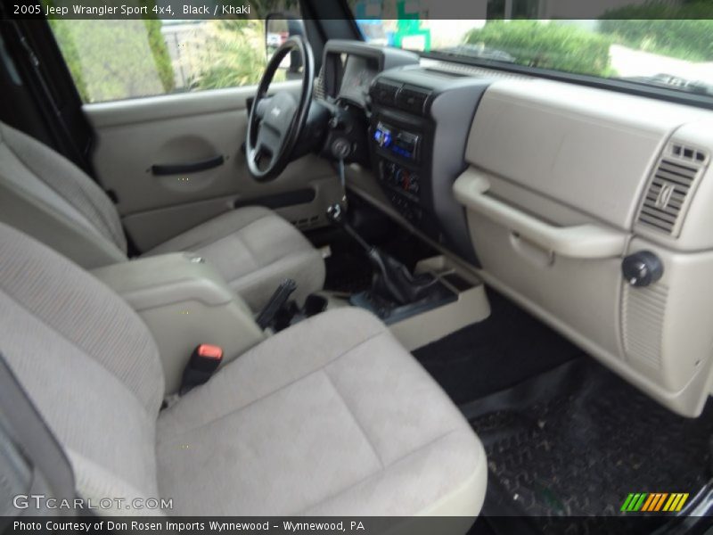 Black / Khaki 2005 Jeep Wrangler Sport 4x4