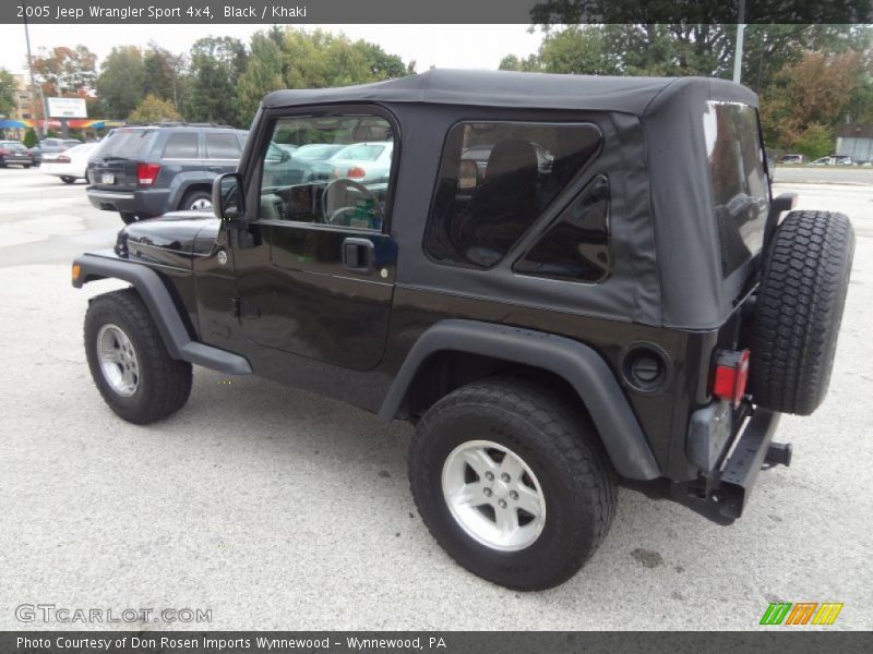 Black / Khaki 2005 Jeep Wrangler Sport 4x4