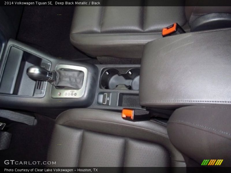 Deep Black Metallic / Black 2014 Volkswagen Tiguan SE