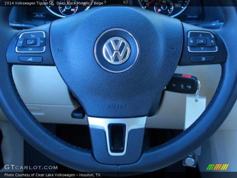 Deep Black Metallic / Beige 2014 Volkswagen Tiguan SE